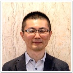 講演会の講師の写真